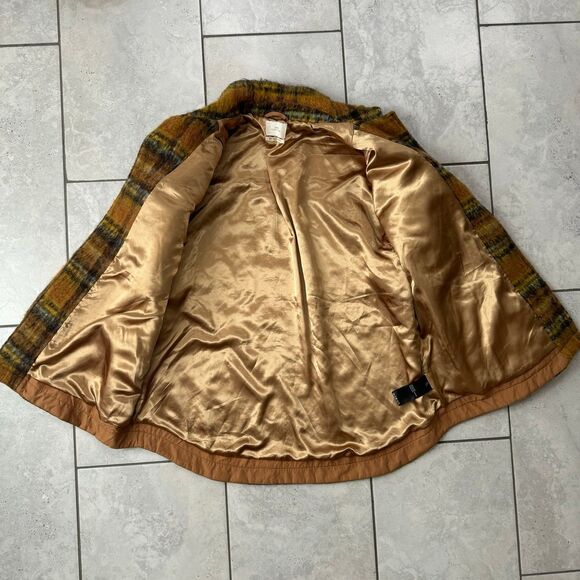 Urban Outfitters Harlow Fuzzy Plaid Oversize Button up Jacket Size M Shacket - Picture 6 of 8